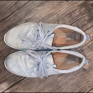 TOMS Tennis Shoes